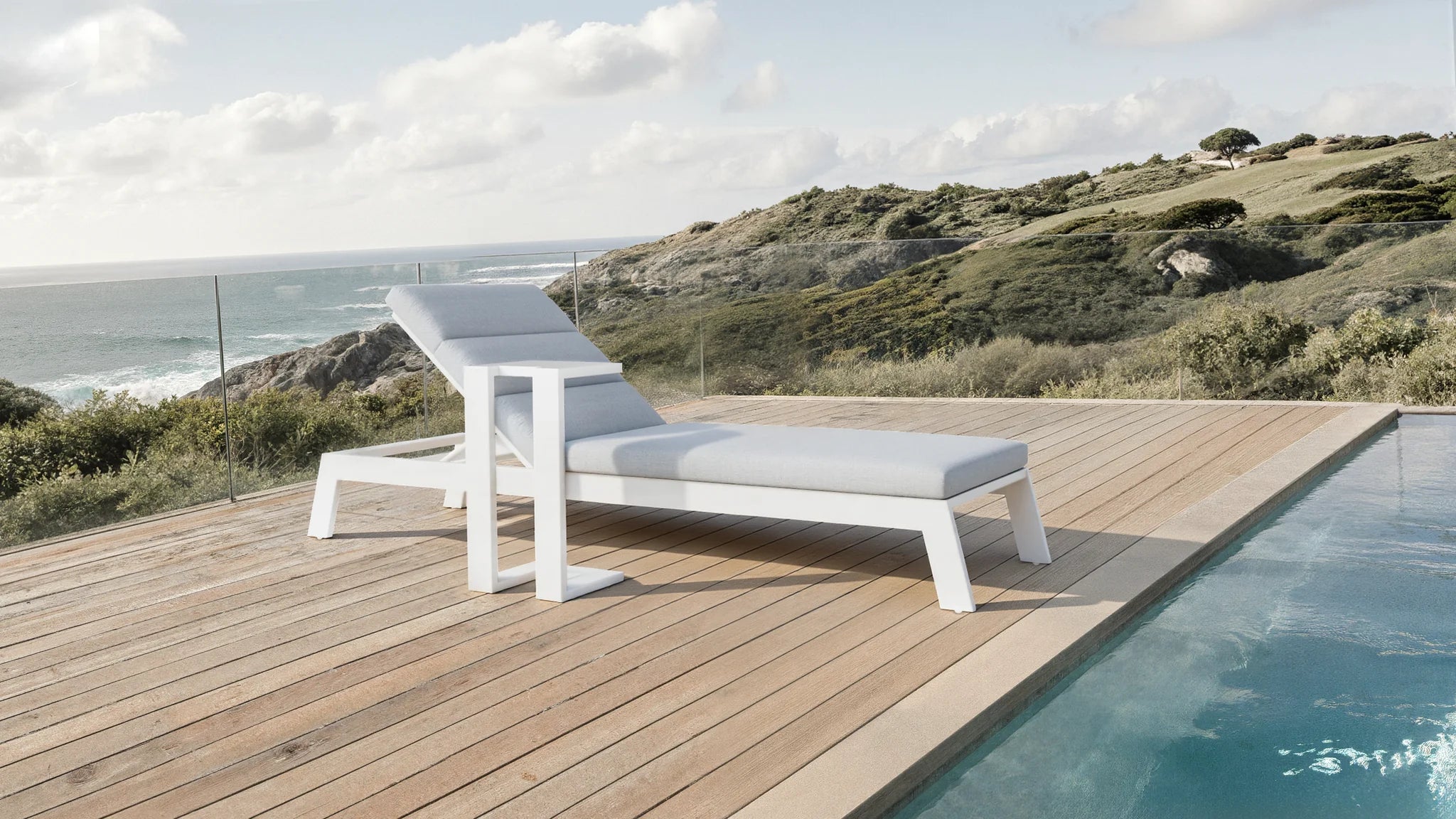 Outdoor Sun Lounger - White